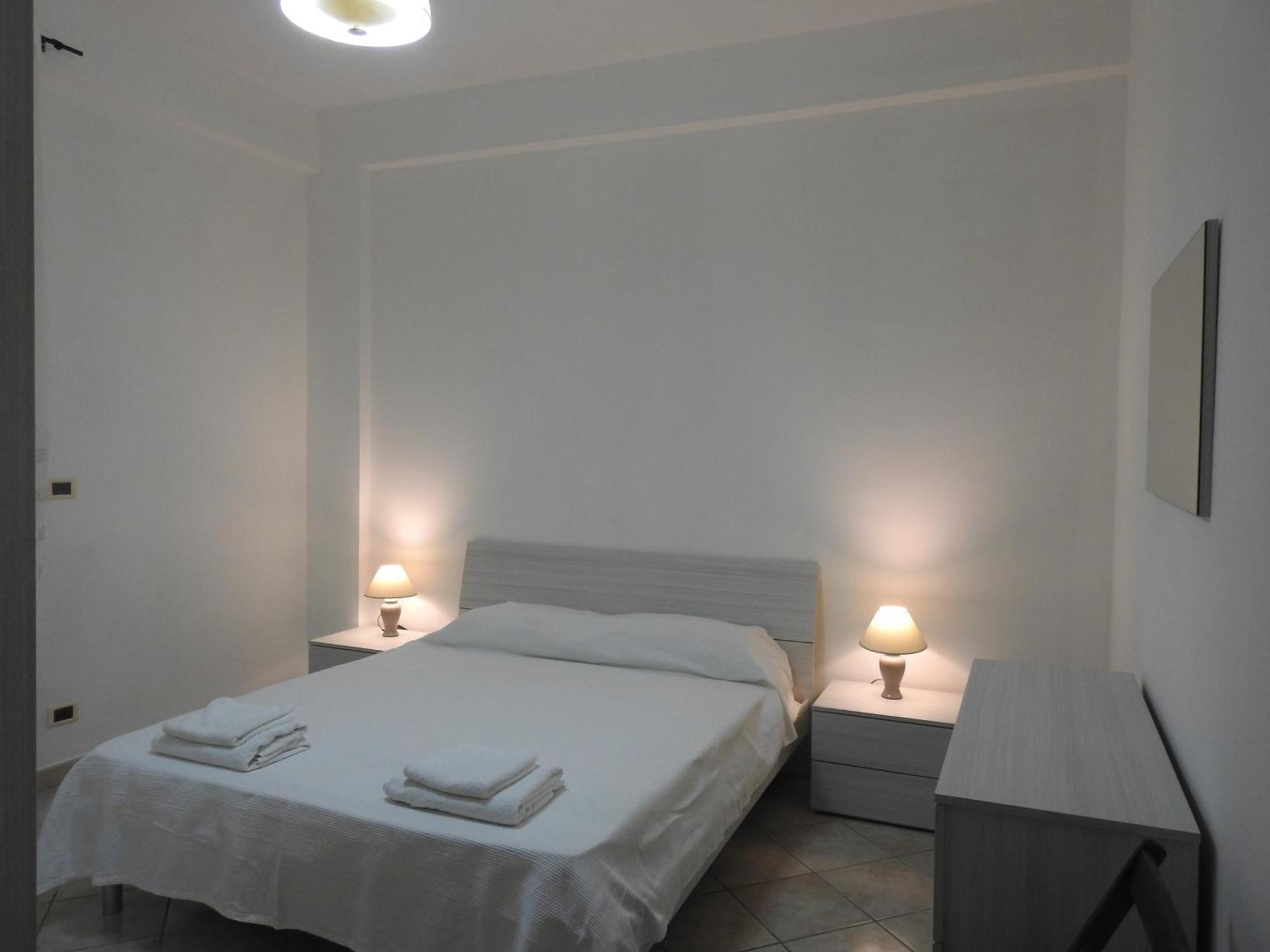 Leonardo Apartment Capaci Bagian luar foto